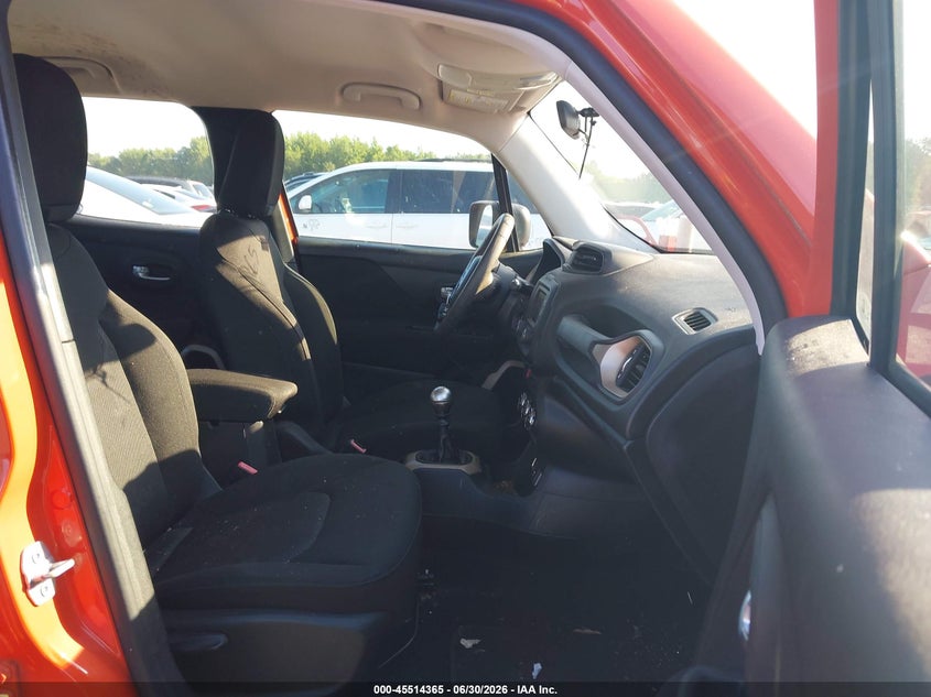 2015 Jeep Renegade VIN ZACCJAAH4FPC30986 IAAI salvage auction — NORMAL WEAR, Clear (North Carolina), sold $650 on 2026-07-29 (photo 5)