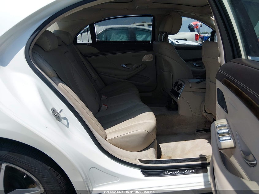 2016 Mercedes-benz S-klasse VIN WDDUG8FBXGA214265 IAAI salvage auction — FRONT END, Salvage (Missouri), sold $7,300 on 2026-08-11 (photo 8)