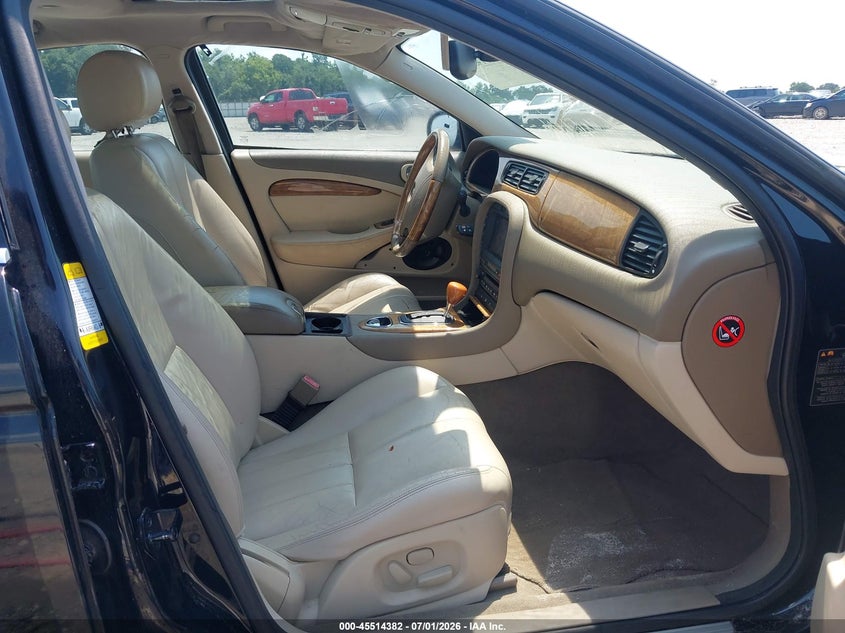 2003 Jaguar S type VIN SAJEA01U33HM85326 IAAI salvage auction — NORMAL WEAR, Repossession Paperwork (Georgia), sold $75 on 2026-07-30 (photo 5)