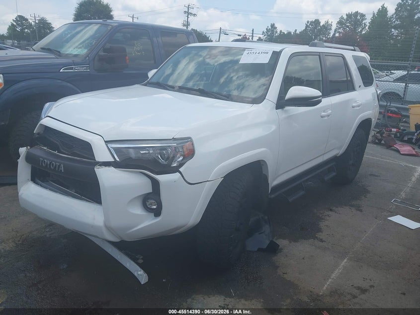 2022 Toyota 4runner VIN JTEFU5JR2N5256607 IAAI salvage auction — FRONT END, Salvage (North Carolina), sold $12,900 on 2026-08-20 (photo 2)