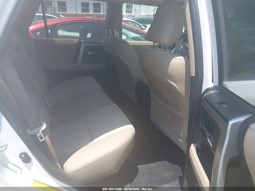 2022 Toyota 4runner VIN JTEFU5JR2N5256607 IAAI salvage auction — FRONT END, Salvage (North Carolina), sold $12,900 on 2026-08-20 (photo 8)