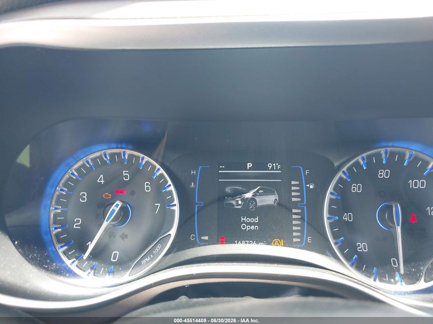 2018 Chrysler Pacifica VIN 2C4RC1BG3JR112121 IAAI salvage auction — ENGINE DAMAGE, Salvage (Indiana), sold $2,175 on 2026-08-01 (photo 7)