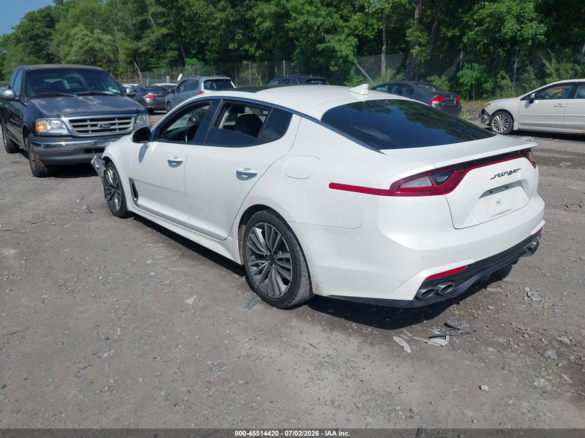 2018 Kia Stinger VIN KNAE25LA9J6033091 IAAI salvage auction — LEFT FRONT, Salvage Title, sold $7,600 on 2026-08-11 (photo 3)