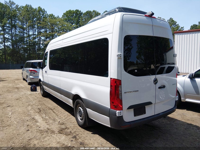 2025 Mercedes-benz Sprinter VIN W1Z4KGHY3ST218683 IAAI salvage auction — ROOF, Enterprise Vehicles Clear Only (Georgia), sold $36,000 on 2026-07-09 (photo 3)