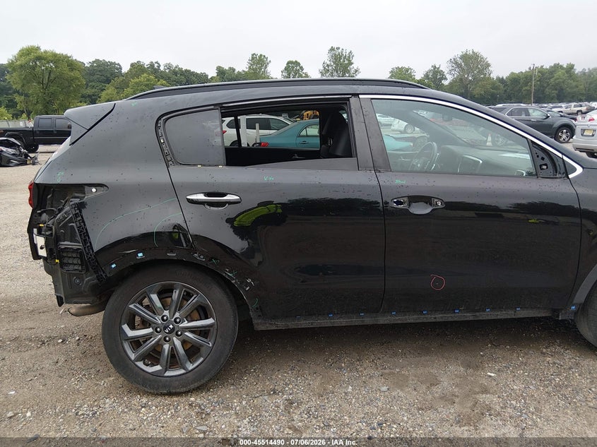 2020 Kia Sportage VIN KNDP6CAC6L7772666 IAAI salvage auction — SIDE, Salvage (New Jersey), sold $3,950 on 2026-07-31 (photo 6)