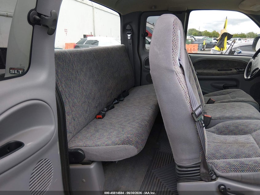 1999 Dodge Ram 1500 VIN 3B7HF13Y2XG156121 IAAI salvage auction — NORMAL WEAR, Clear-Dealer Only (Washington), sold $5,725 on 2026-07-09 (photo 8)