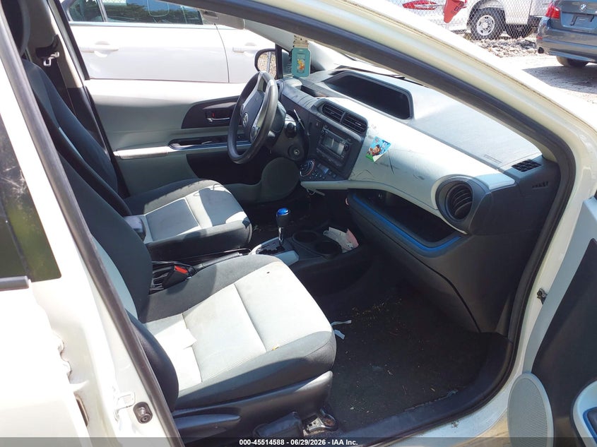 2012 Toyota Prius c VIN JTDKDTB33C1503820 IAAI salvage auction — FRONT END, Salvage (Rhode Island), sold $925 on 2026-08-01 (photo 5)