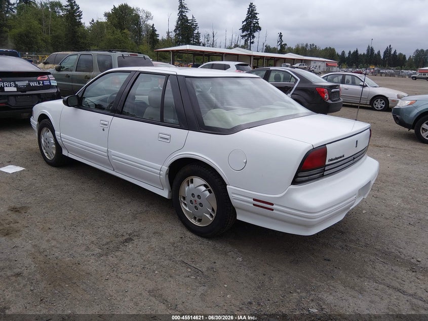 1997 Oldsmobile Cutlass supreme VIN 1G3WH52M6VF349538 IAAI salvage auction — NORMAL WEAR, Clear (Washington), sold $225 on 2026-07-08 (photo 3)