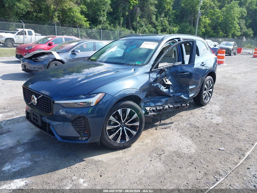 2024 Volvo Xc60 VIN YV4L12RL4R1800842 IAAI salvage auction — LEFT SIDE, Salvage (Virginia), sold $9,325 on 2026-08-11 (photo 2)
