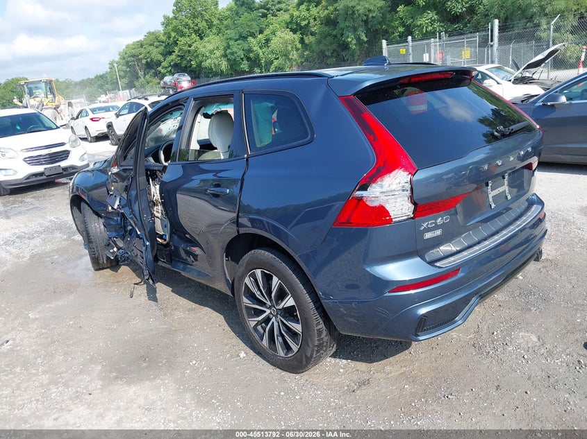 2024 Volvo Xc60 VIN YV4L12RL4R1800842 IAAI salvage auction — LEFT SIDE, Salvage (Virginia), sold $9,325 on 2026-08-11 (photo 3)