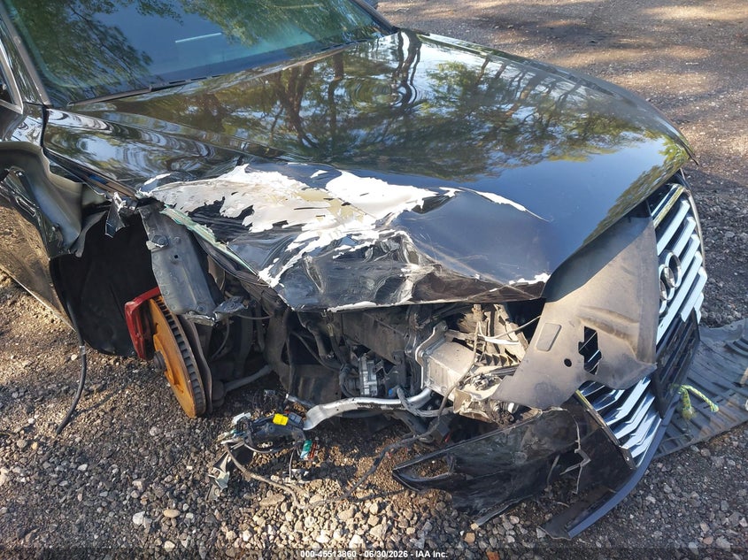 2013 Audi A8 VIN WAUR2AFD2DN019544 IAAI salvage auction — NORMAL WEAR, Clear (Virginia), sold $1,300 on 2026-07-28 (photo 6)