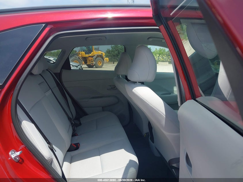 2025 Hyundai Kona VIN KM8HBCAB2SU338182 IAAI salvage auction — RIGHT FRONT, Enterprise Vehicles Clear Only (Wisconsin), sold $15,100 on 2026-07-14 (photo 8)