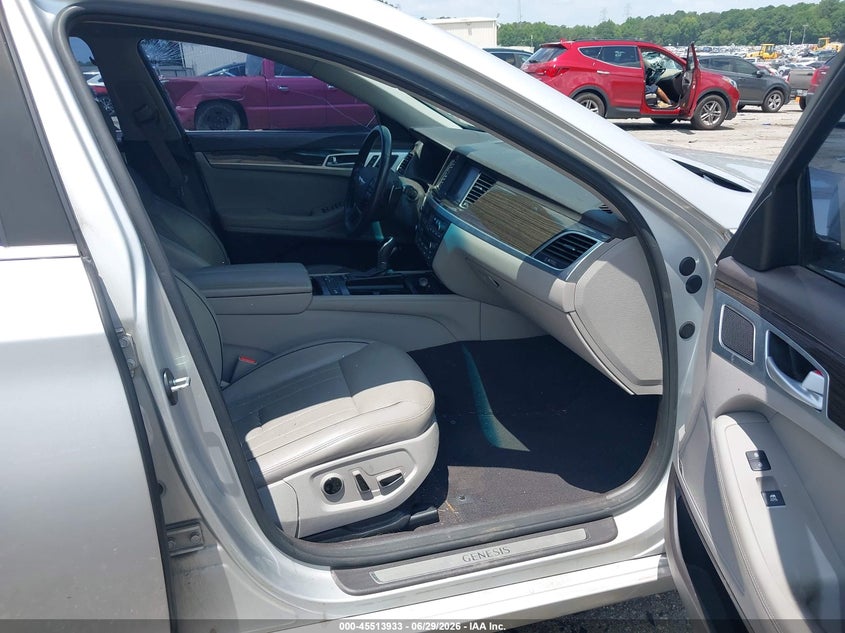 2015 Hyundai Genesis VIN KMHGN4JE9FU102346 IAAI salvage auction — LEFT SIDE, Salvage (South Carolina), sold $1,650 on 2026-07-29 (photo 5)