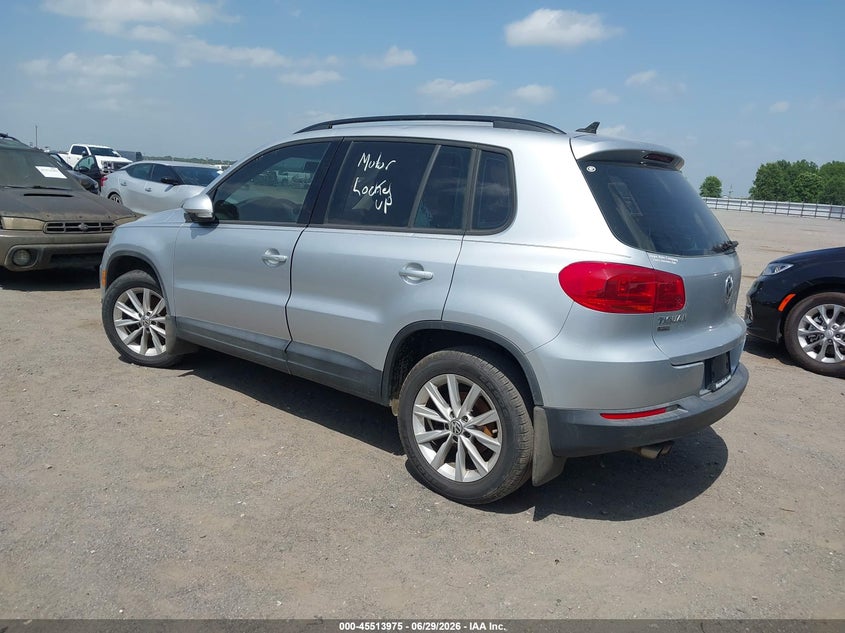 2018 Volkswagen Tiguan VIN WVGAV7AX4JK001860 IAAI salvage auction — NORMAL WEAR, Clear (Arkansas), sold $1,525 on 2026-07-29 (photo 3)