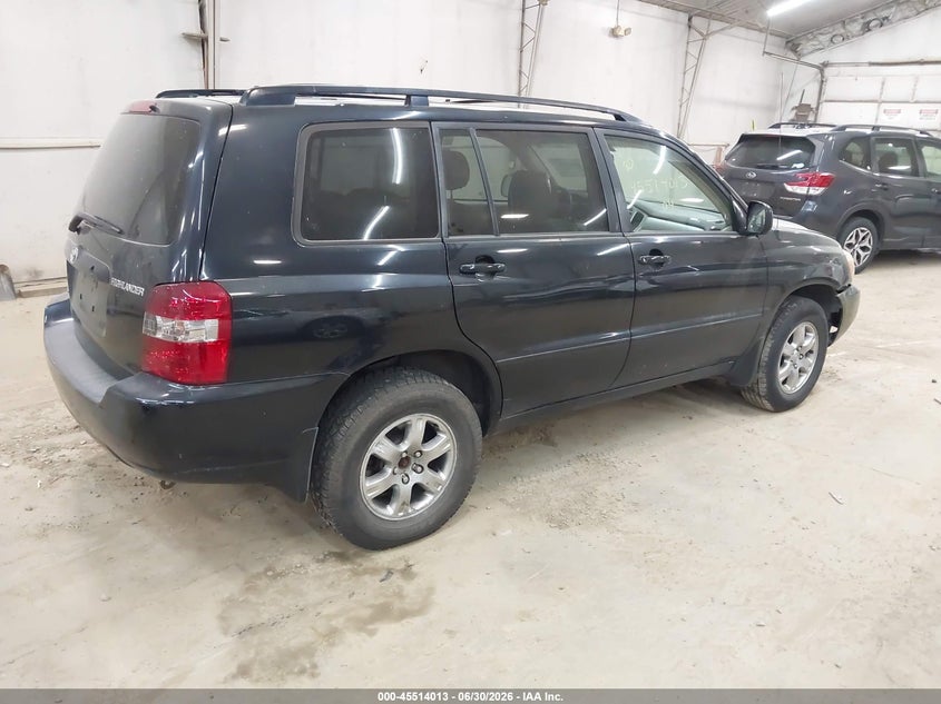 2004 Toyota Highlander VIN JTEEP21A340047819 IAAI salvage auction — NORMAL WEAR, Clear (Pennsylvania), sold $700 on 2026-07-09 (photo 4)