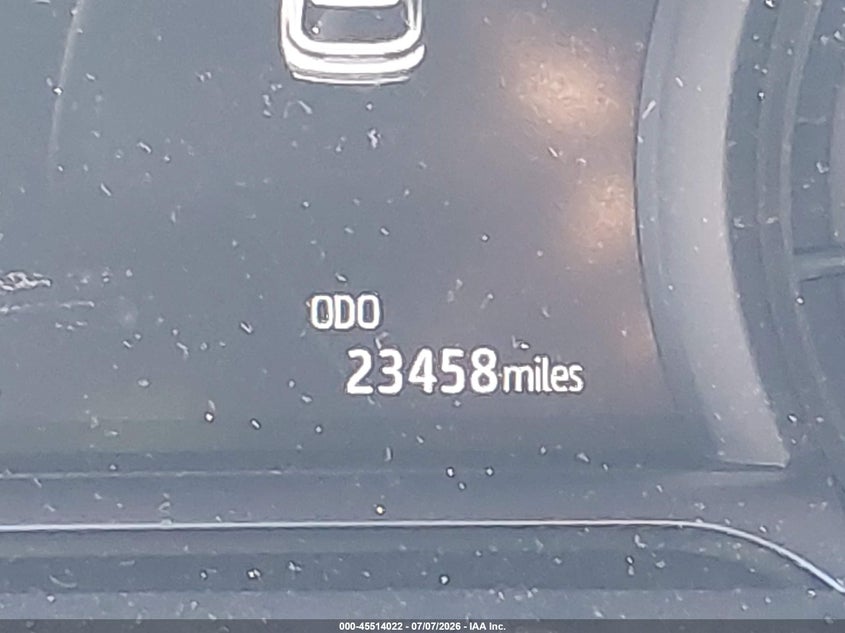 2023 Toyota Venza VIN JTEAAAAH6PJ124513 IAAI salvage auction — SIDE, Salvage Title, sold $18,950 on 2026-08-25 (photo 7)