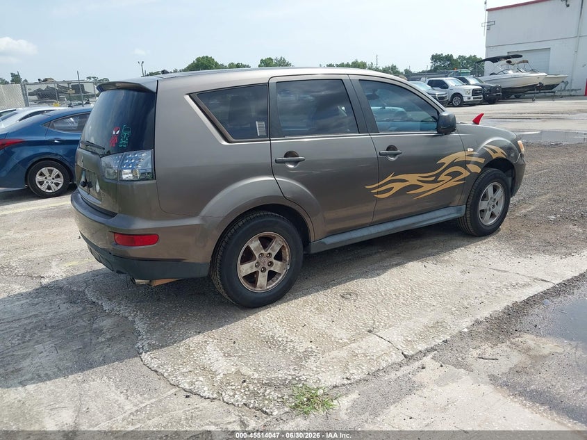 2011 Mitsubishi Outlander VIN JA4AS2AW7BU007725 IAAI salvage auction — NORMAL WEAR, Clear (Florida), sold $350 on 2026-07-15 (photo 4)