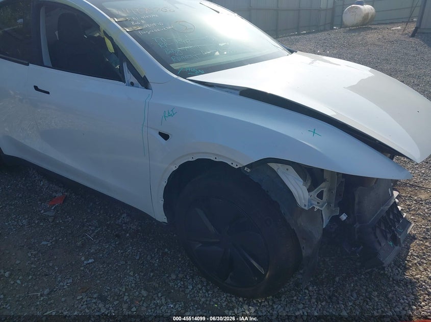 2026 Tesla Model y VIN 7SAYGDEE1TF422409 IAAI salvage auction — FRONT END, Salvage (Ohio), sold $19,975 on 2026-07-16 (photo 6)