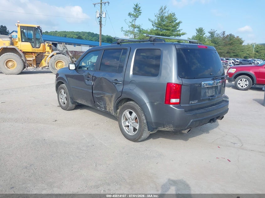 2011 Honda Pilot VIN 5FNYF4H5XBB042348 IAAI salvage auction — SIDE, Salvage (Pennsylvania), sold $825 on 2026-07-10 (photo 3)