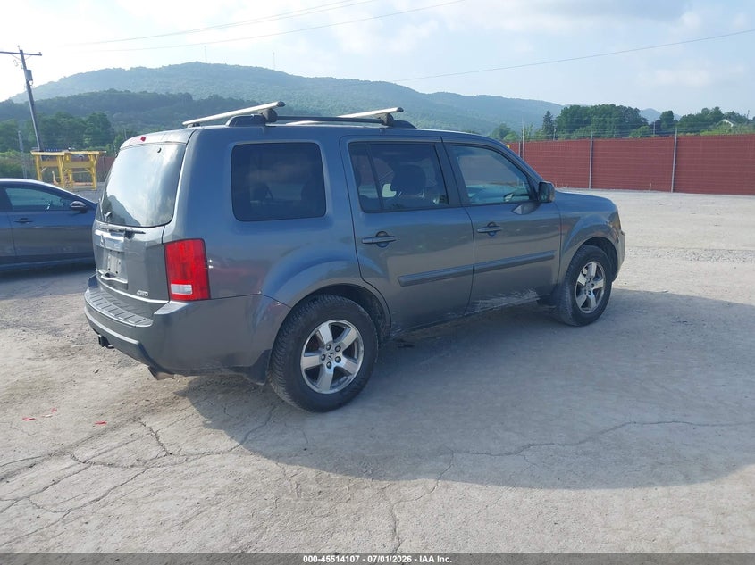 2011 Honda Pilot VIN 5FNYF4H5XBB042348 IAAI salvage auction — SIDE, Salvage (Pennsylvania), sold $825 on 2026-07-10 (photo 4)