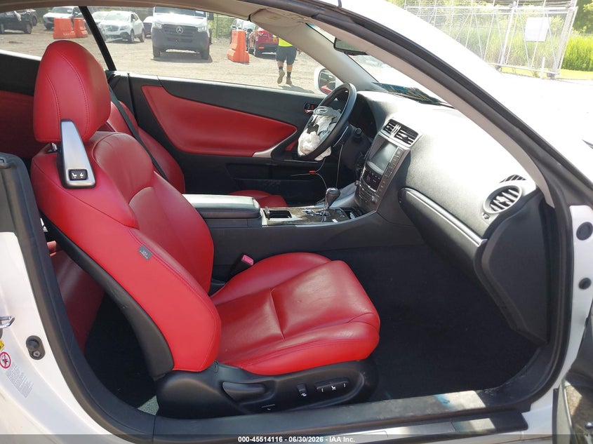 2015 Lexus Is VIN JTHFF2C23F2532064 IAAI salvage auction — FRONT END, Salvage (Illinois), sold $4,050 on 2026-09-09 (photo 5)