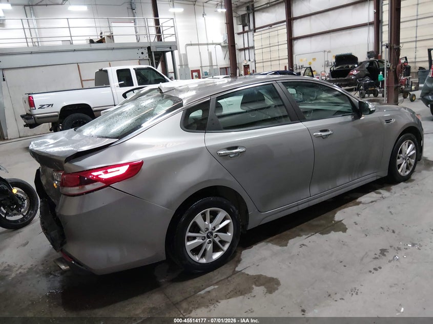 2017 Kia Optima VIN 5XXGT4L30HG168900 IAAI salvage auction — REAR END, Salvage (Idaho), sold $3,300 on 2026-07-17 (photo 4)