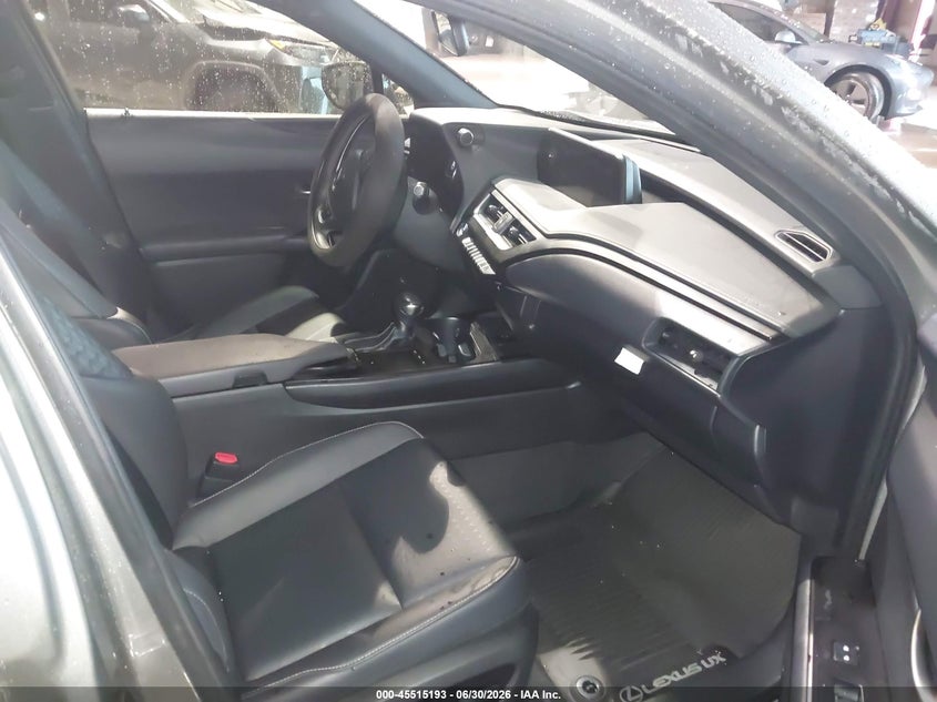 2020 Lexus Ux 200 VIN JTHX3JBH2L2025052 IAAI salvage auction — RIGHT FRONT, Rebuildable (Florida), sold $8,000 on 2026-09-01 (photo 5)