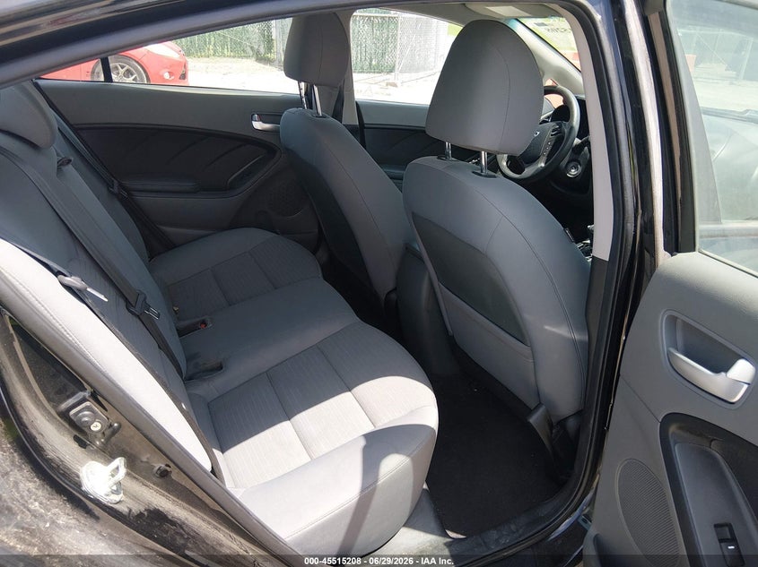 2018 Kia Forte VIN 3KPFL4A76JE233359 IAAI salvage auction — NORMAL WEAR, Clear (Kansas), sold $1,350 on 2026-07-31 (photo 8)
