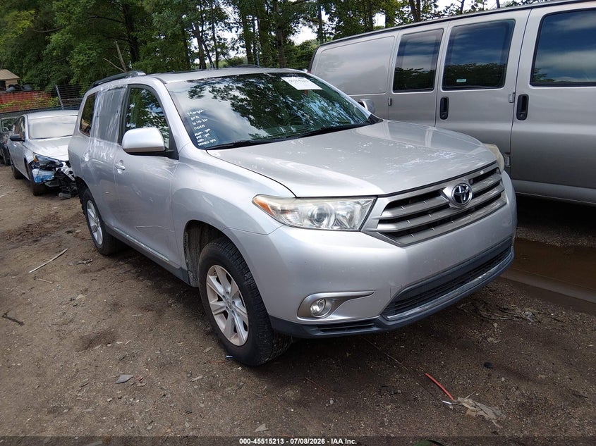 2013 Toyota Highlander VIN 5TDBK3EH5DS220269 IAAI salvage auction — REAR END, Clear (Virginia), sold $4,750 on 2026-07-16 (photo 1)