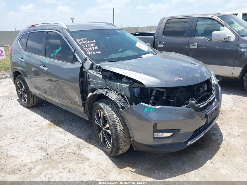 2018 Nissan Rogue VIN JN8AT2MV0JW318233 IAAI salvage auction — SIDE, Salvage Title, sold $2,500 on 2026-08-02 (photo 1)