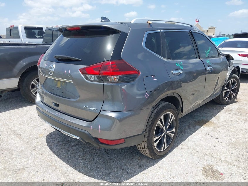 2018 Nissan Rogue VIN JN8AT2MV0JW318233 IAAI salvage auction — SIDE, Salvage Title, sold $2,500 on 2026-08-02 (photo 4)