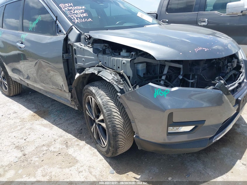 2018 Nissan Rogue VIN JN8AT2MV0JW318233 IAAI salvage auction — SIDE, Salvage Title, sold $2,500 on 2026-08-02 (photo 6)