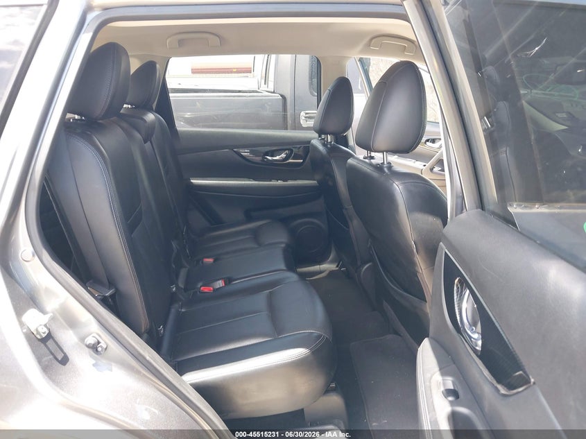 2018 Nissan Rogue VIN JN8AT2MV0JW318233 IAAI salvage auction — SIDE, Salvage Title, sold $2,500 on 2026-08-02 (photo 8)