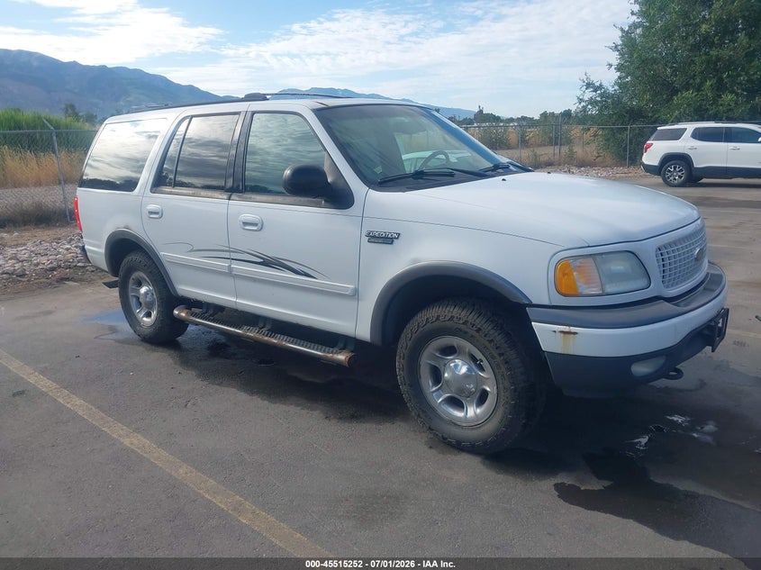 2001 Ford Expedition VIN 1FMFU16L81LB32666 IAAI salvage auction — NORMAL WEAR, Clear (Utah), sold $275 on 2026-07-09 (photo 1)