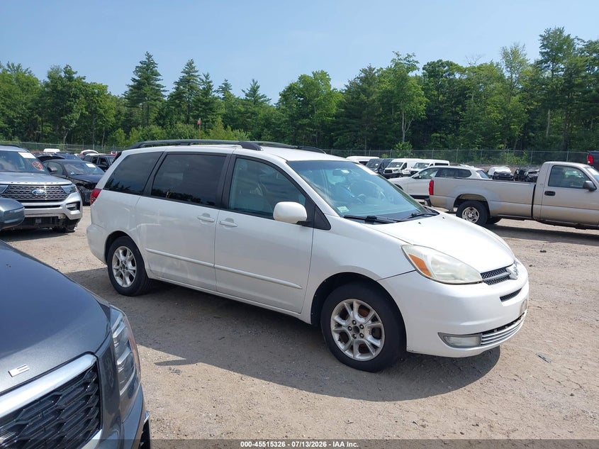 2004 Toyota Sienna VIN 5TDZA22C94S212230 IAAI salvage auction — NORMAL WEAR, Clear (Massachusetts), sold $125 on 2026-07-24 (photo 1)