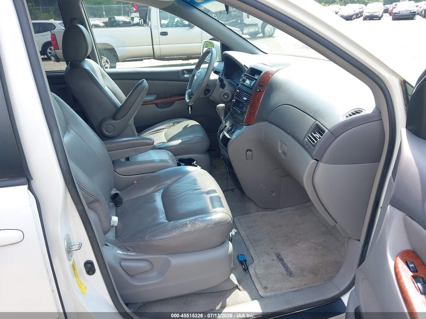 2004 Toyota Sienna VIN 5TDZA22C94S212230 IAAI salvage auction — NORMAL WEAR, Clear (Massachusetts), sold $125 on 2026-07-24 (photo 5)