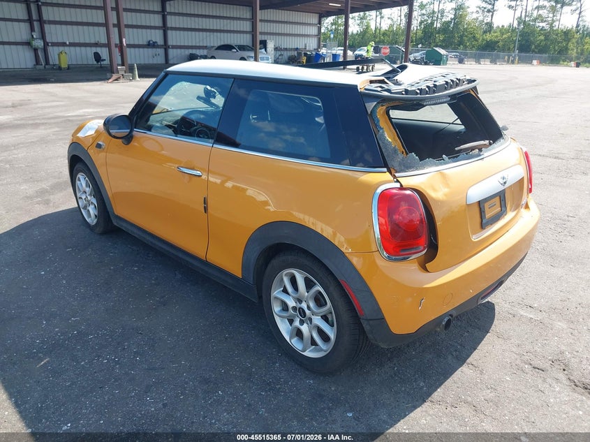 2015 Mini Hard top VIN WMWXM5C5XFT940611 IAAI salvage auction — ROOF, Rebuildable (Florida), sold $325 on 2026-08-04 (photo 3)