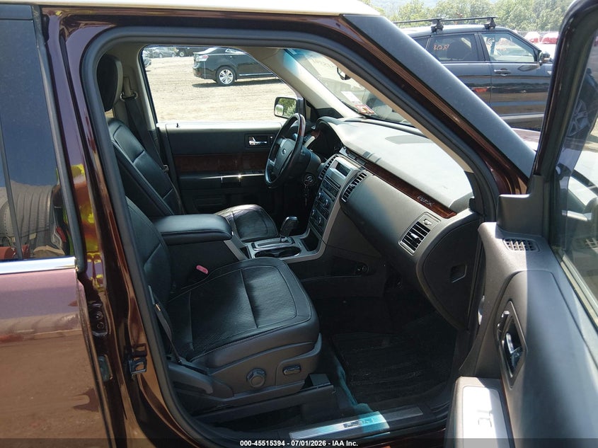 2009 Ford Flex VIN 2FMEK63C09BA18613 IAAI salvage auction — NORMAL WEAR, Clear (New Jersey), sold $1,450 on 2026-07-09 (photo 5)