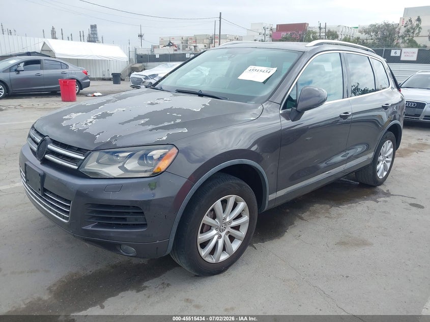 2012 Volkswagen Touareg VIN WVGFF9BP3CD004088 IAAI salvage auction — REAR END, Salvage (California), sold $1,250 on 2026-07-15 (photo 2)