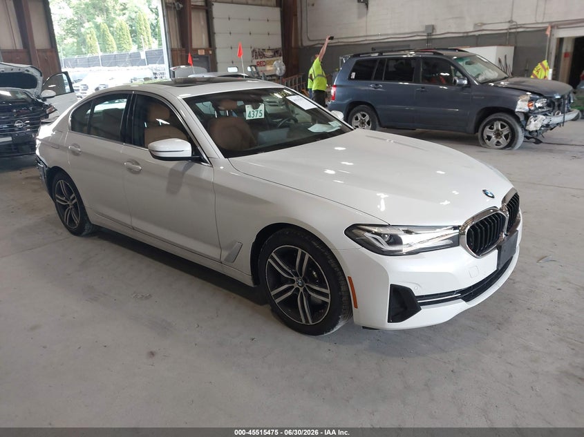 2021 BMW 5er VIN WBA13BJ04MWX27132 — IAAI salvage auction photo
