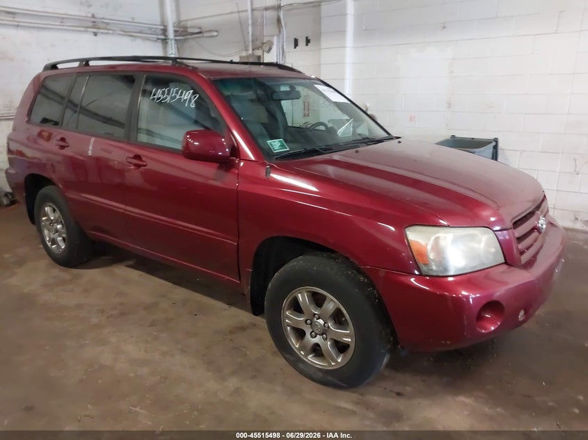 2005 Toyota Highlander VIN JTEEP21A550090608 IAAI salvage auction — NORMAL WEAR, Clear (Minnesota), sold $900 on 2026-07-08 (photo 1)
