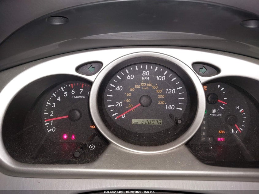 2005 Toyota Highlander VIN JTEEP21A550090608 IAAI salvage auction — NORMAL WEAR, Clear (Minnesota), sold $900 on 2026-07-08 (photo 7)