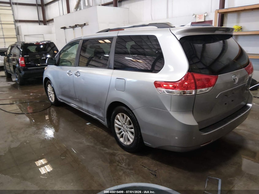 2011 Toyota Sienna VIN 5TDYK3DCXBS062914 IAAI salvage auction — LEFT SIDE, Salvage (Idaho), sold $2,675 on 2026-08-01 (photo 3)