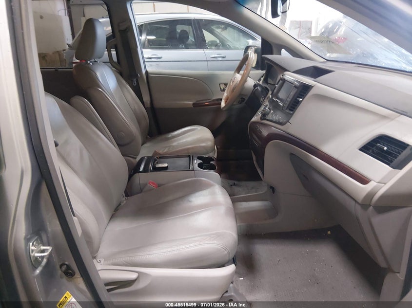 2011 Toyota Sienna VIN 5TDYK3DCXBS062914 IAAI salvage auction — LEFT SIDE, Salvage (Idaho), sold $2,675 on 2026-08-01 (photo 5)