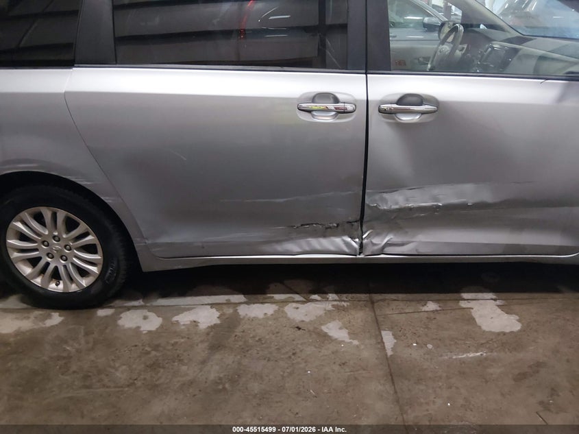 2011 Toyota Sienna VIN 5TDYK3DCXBS062914 IAAI salvage auction — LEFT SIDE, Salvage (Idaho), sold $2,675 on 2026-08-01 (photo 6)