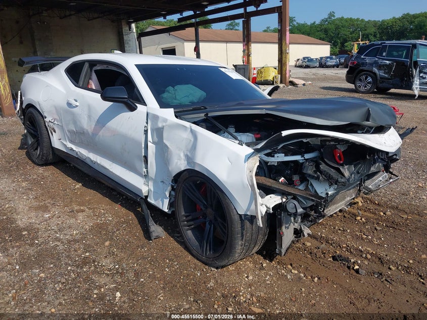 2018 Chevrolet Camaro VIN 1G1FJ1R6XJ0146002 — IAAI salvage auction photo