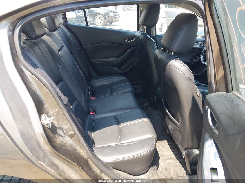 2017 Mazda 3 VIN JM1BN1V70H1105259 IAAI salvage auction — NORMAL WEAR, Original (Maine), sold $1,800 on 2026-07-20 (photo 8)
