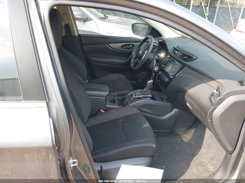 2019 Nissan Rogue VIN JN1BJ1CR7KW338312 IAAI salvage auction — NORMAL WEAR, Salvage Title, sold $3,900 on 2026-07-09 (photo 5)