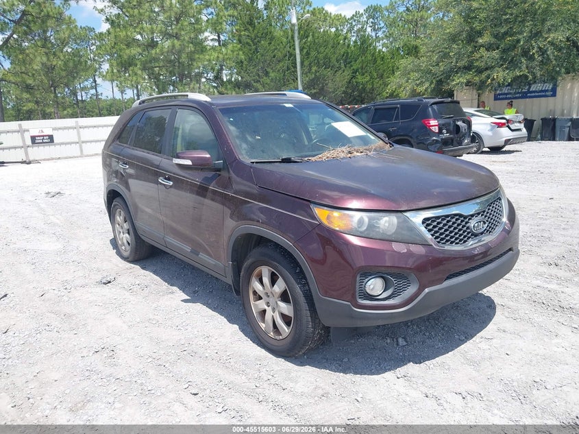 2013 Kia Sorento VIN 5XYKT3A64DG388127 IAAI salvage auction — NORMAL WEAR, Clear (Florida), sold $600 on 2026-07-23 (photo 1)