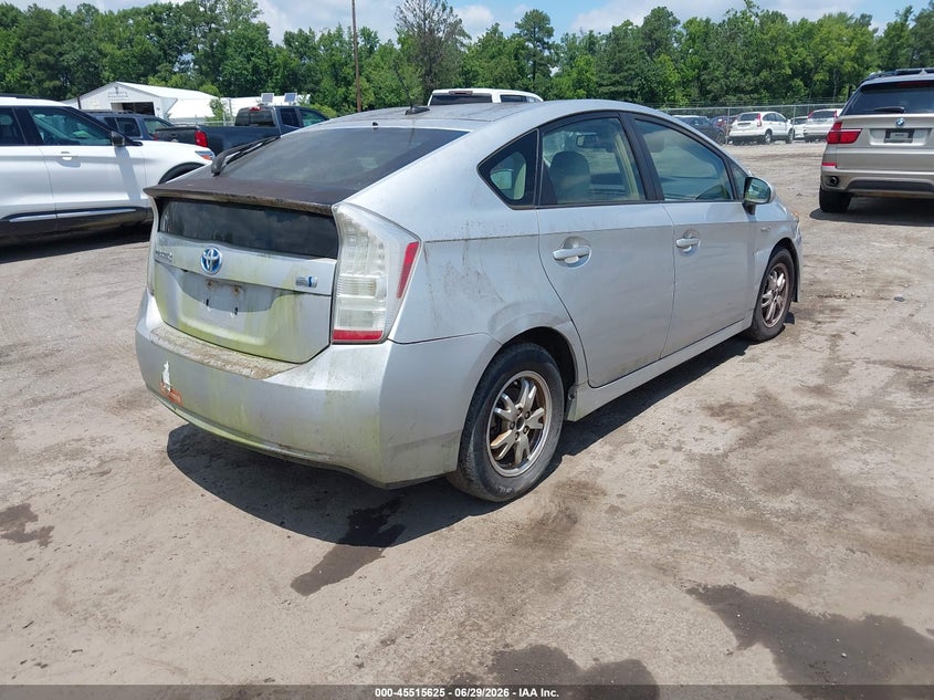 2011 Toyota Prius VIN JTDKN3DU9B0285390 IAAI salvage auction — NORMAL WEAR, Clear (Virginia), sold $1,475 on 2026-07-17 (photo 4)